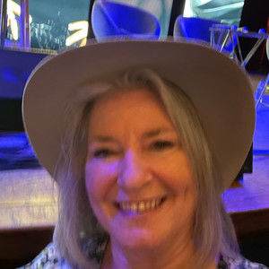 Meet your Posher, Cathy